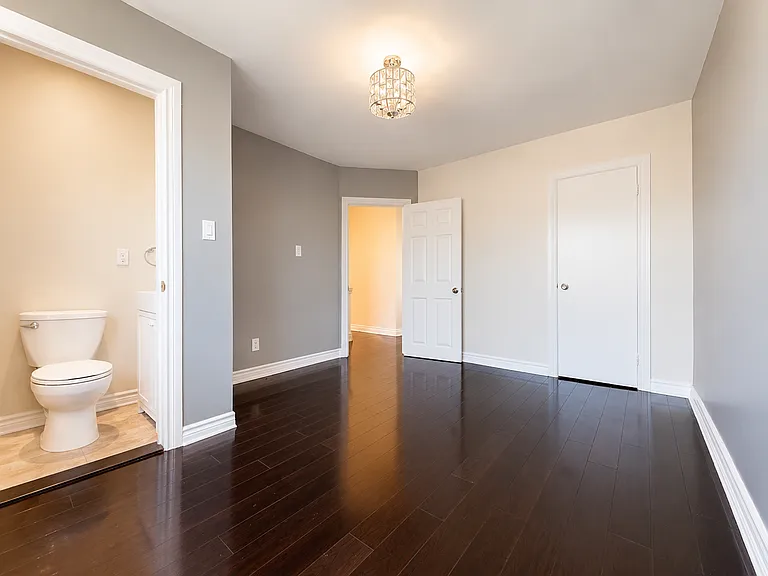 728 Weston Rd — Photo 8
