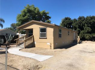 25879 2nd St, Hemet, CA 92544