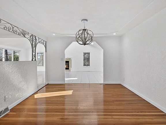 5th image of 25 Gloversbrook Rd