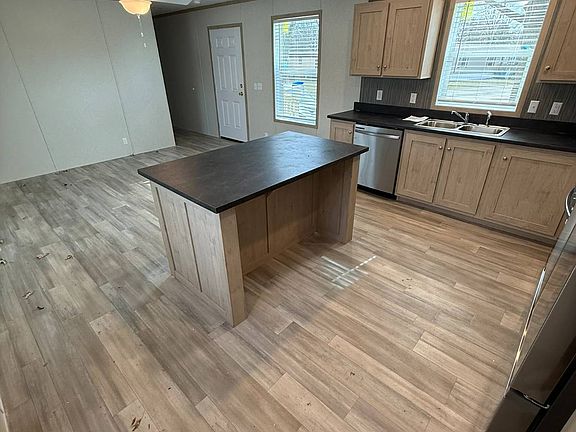 3rd image of 858 4th St