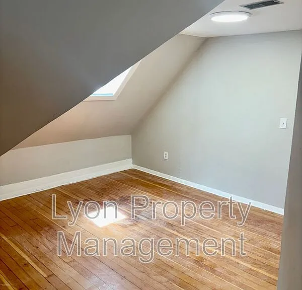 1225-1227 Warren Ave #3 — Photo 13