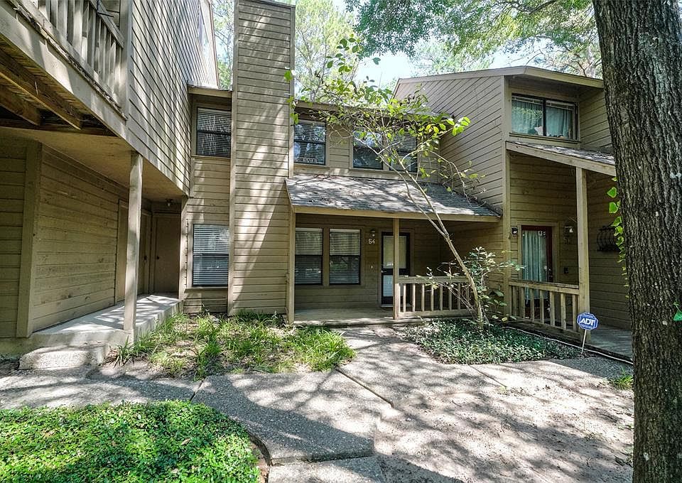 Covered private porch entrance