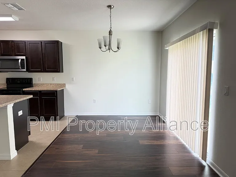 131 Bella Dr — Photo 5
