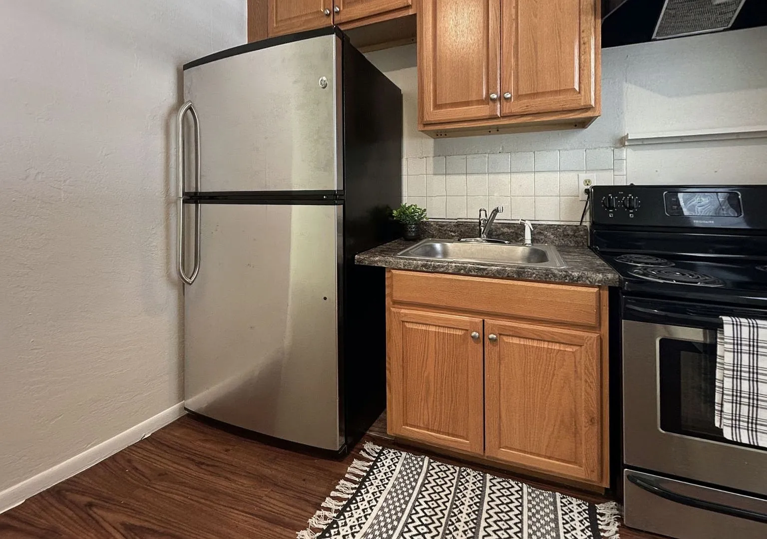 The Gordy Apartments | 1 & 2 Bedroom Apartments in Downtown Ocala — Photo 2