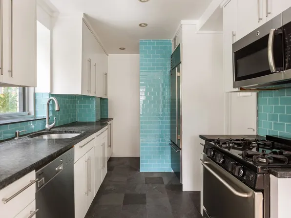 11 Fifth Avenue image 8 of 15