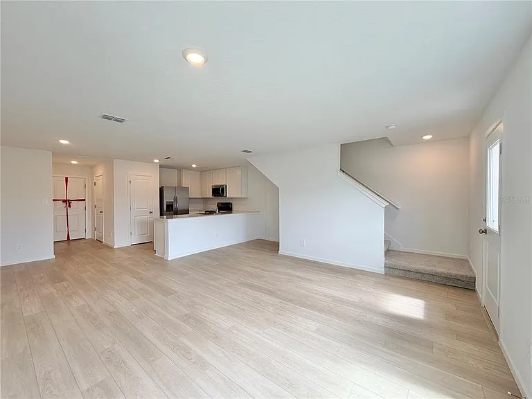 842 Lynx St — Photo 8