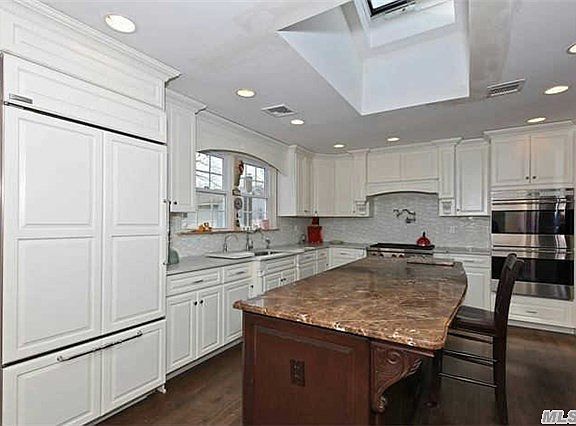 4th image of 4 Seaview Ln