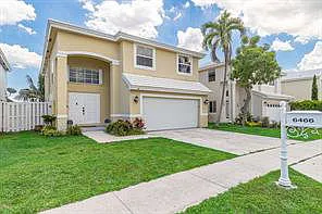 4 bed, 2.5 bath, $3,900 — Photo 2