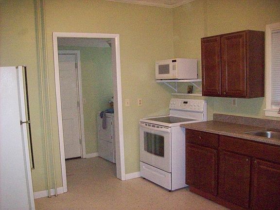 5th image of 12 Arlington Pl