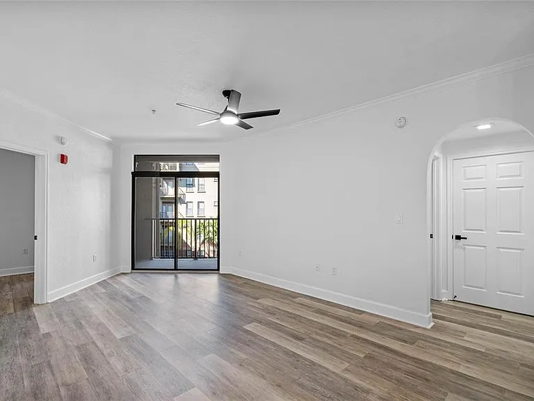 911 N Orange Ave #309 — Photo 8