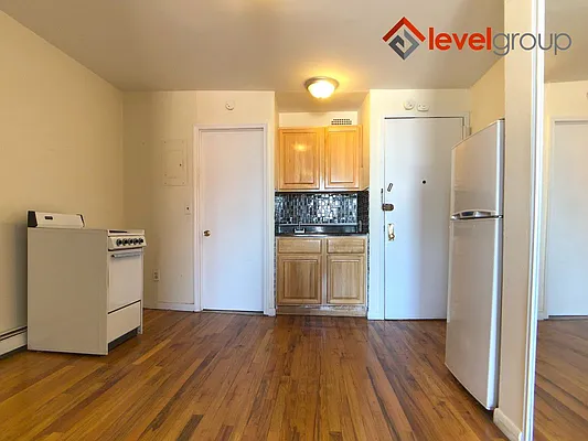 Rented by Level Group | media 31