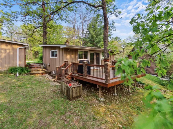 N7461 Woods LANE, Elkhorn, WI 53121