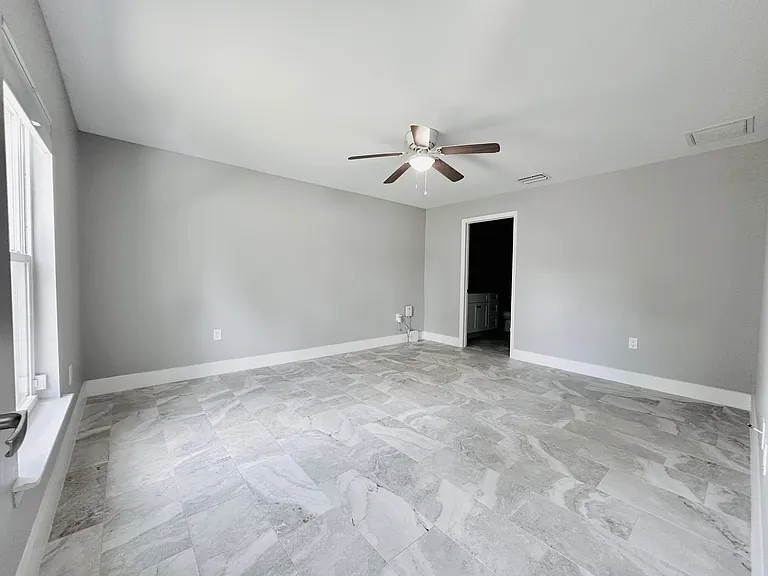 489 Lenox Ave — Photo 29