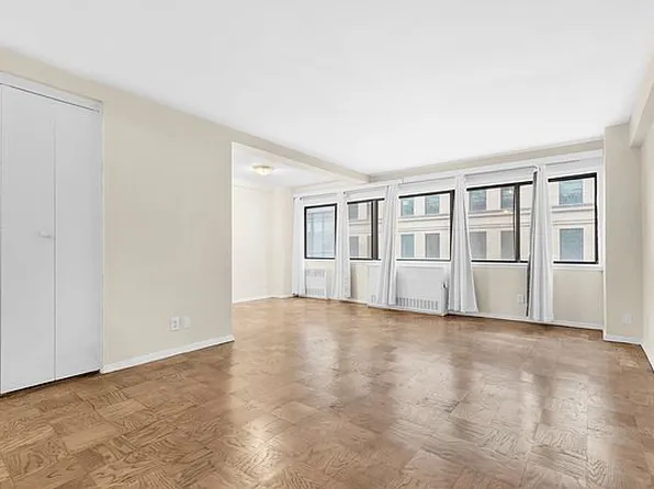 310 W 56th St APT 7F, Manhattan, NY 10019