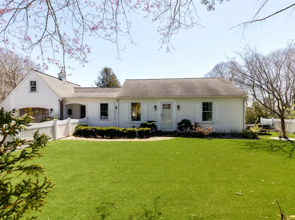 6 Scottsdale Road, Centerville, MA 02632