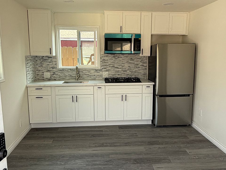 1st image of 2513 W Occidental St #3