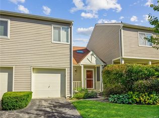 12 Highview Rd, Hopewell Junction, NY 12533