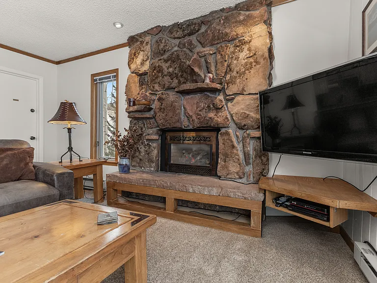 Gas Fireplace | Smart TV