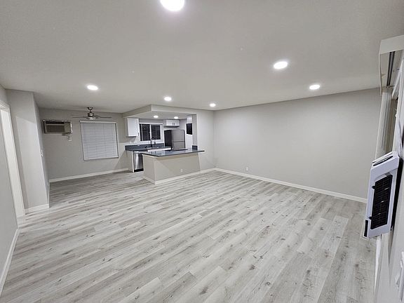 2nd image of 4477 Collwood Blvd #14