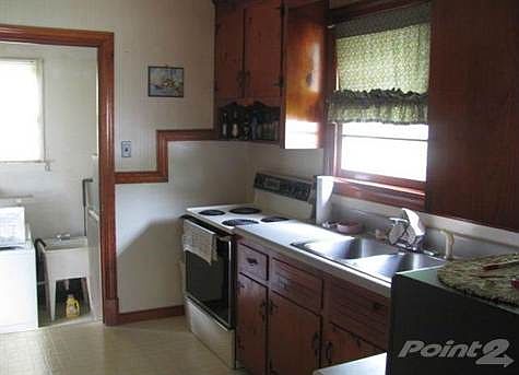 3rd image of 2914 Briar Ln