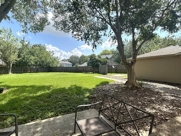 1206 Woven Wood Ct — Photo 44