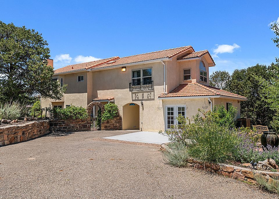 1st image of 37 Paseo Del Pinon