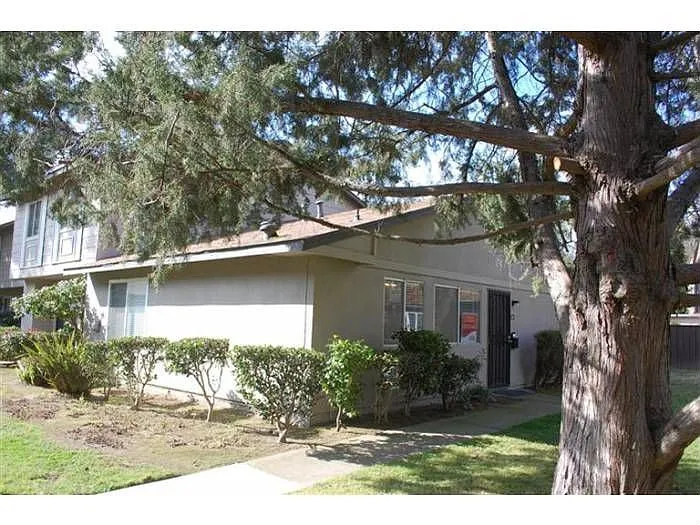 8837 La Riviera Dr Unit E photo 1