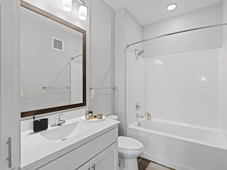 Tamarack - 1 Bed / 1 Bath - 778 Sq.Ft.
