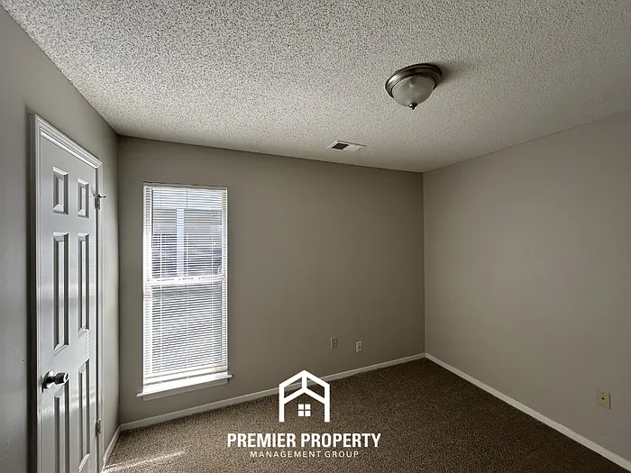 4174 Highgate Dr — Photo 10