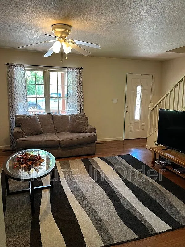 2 bed, 2.0 bath, $1,895 — Photo 3