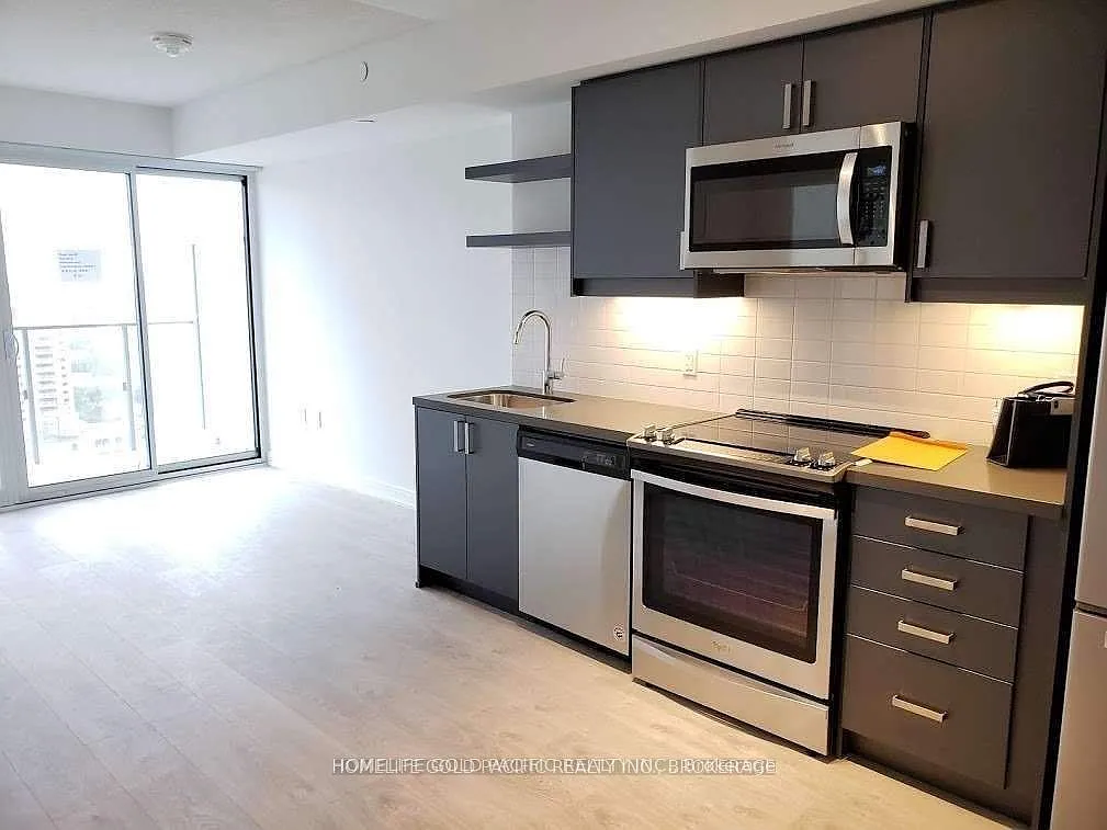 2 bed, $2,900 — Photo 3
