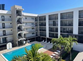 201 178th Dr APT 437, Sunny Isles Beach, FL 33160