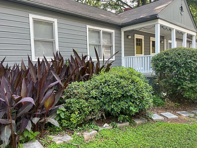 471 Gift Ave SE — Photo 3