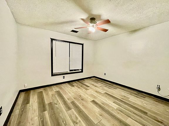 4th image of 2768 Loral Pines Dr