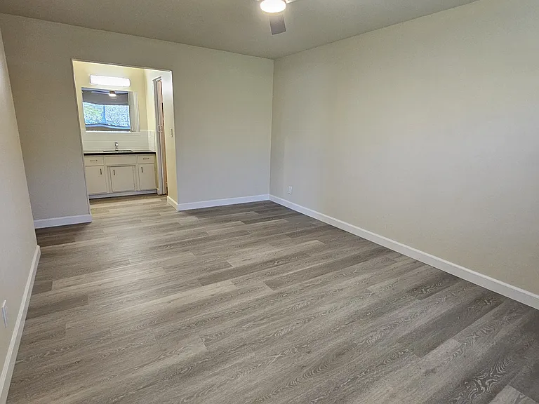 1240 Klee Ct — Photo 11