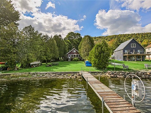 2nd image of 581 W Cottage Ln