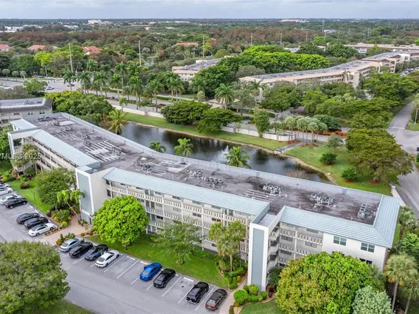 2501 Antigua Ter APT E1, Coconut Creek, FL 33066