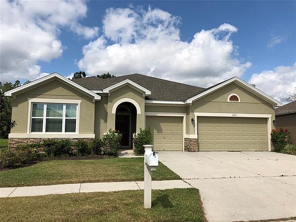 2nd image of 2319 Nesslewood Dr
