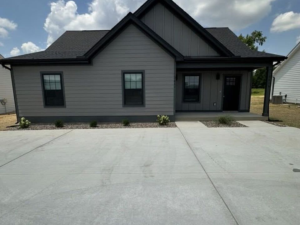 1st image of 402 Portland Blvd