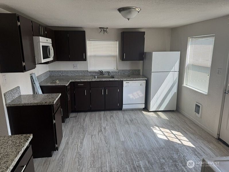 2nd image of 150 15th Avenue