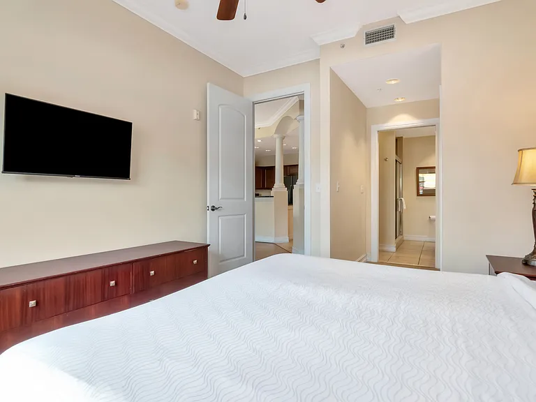 13941 Clubhouse Dr — Photo 18