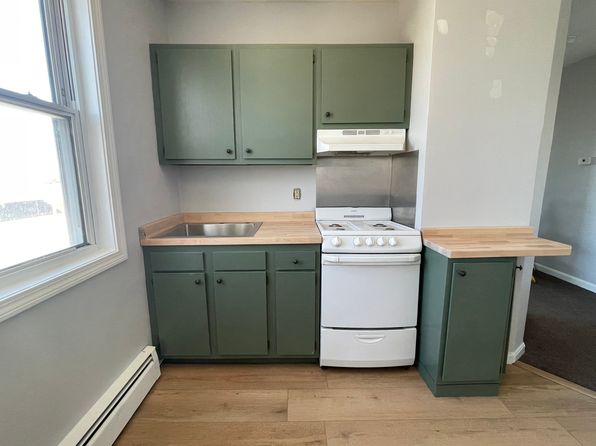 151 Warren Ave APT 5