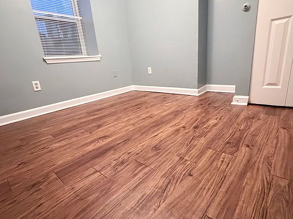 5th image of 2618 Carr St APT 1