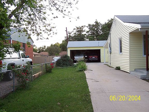 view down driveway to garage