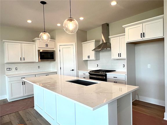 5th image of 14218 N Valley Dr