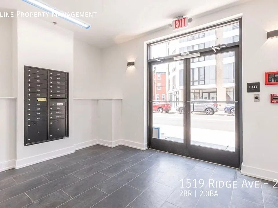 1519 Ridge Ave #201
