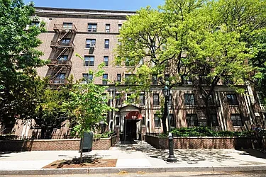 225 Eastern Parkway in Crown Heights : Sales, Rentals, Floorplans ...