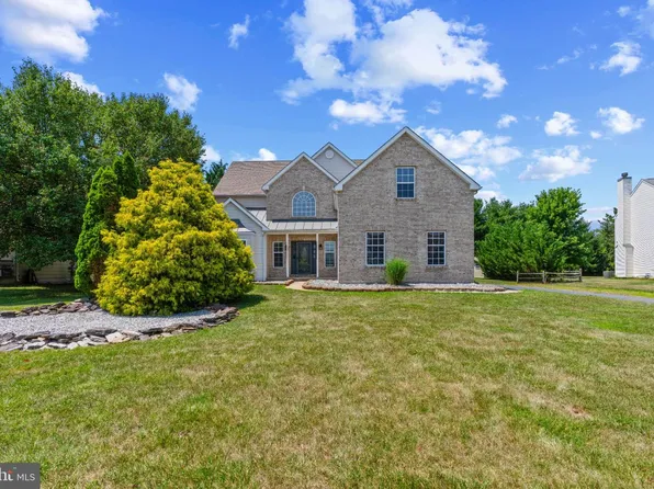 4 Travertine Ct, Townsend, DE 19734