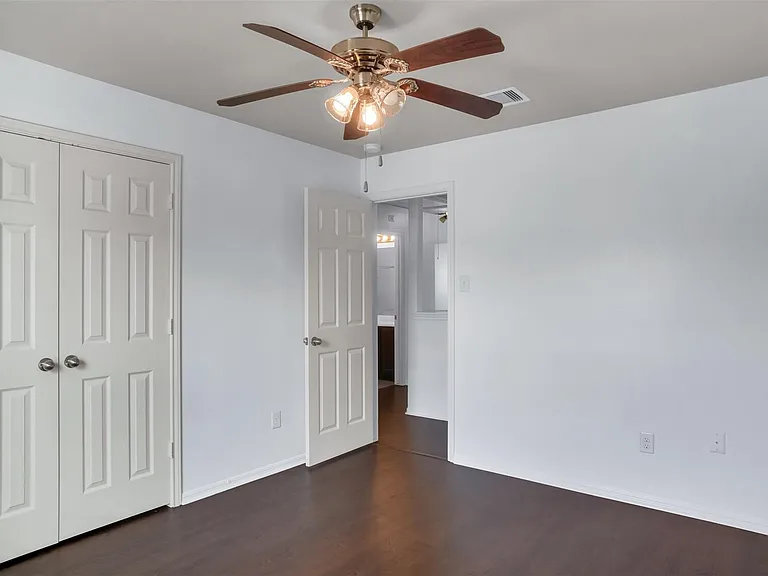 15807 Little Miss Creek Dr — Photo 21