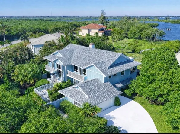 8485 Seacrest Dr, Vero Beach, FL 32963